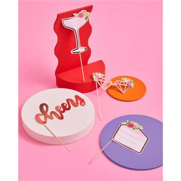 Fetti Bridal Shower, Wedding Photo Booth Props - 20 Pieces, pre-Assembled - Picture 6 of 6